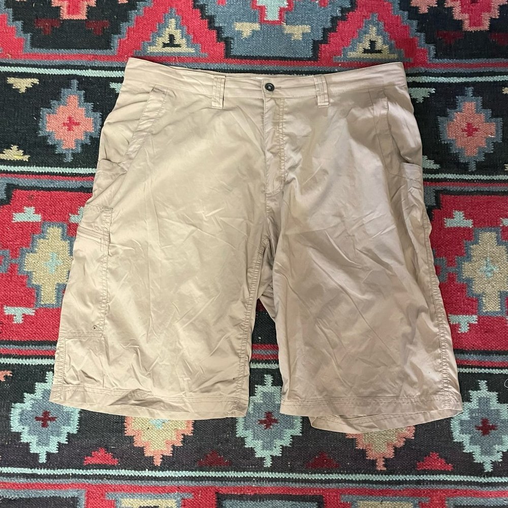 Mountain Khakis Mens Chino Shorts Size 36x11 Brown Relaxed Fit Mid Rise